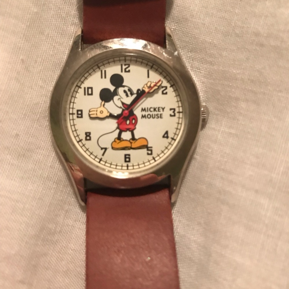 Special edition Disney Mickey watch . No scratches. Needs battery
